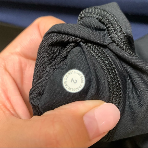 Lululemon X Barrys Stronger as One High-Rise 8" Biker Shorts Size 2 - Picture 6 of 11